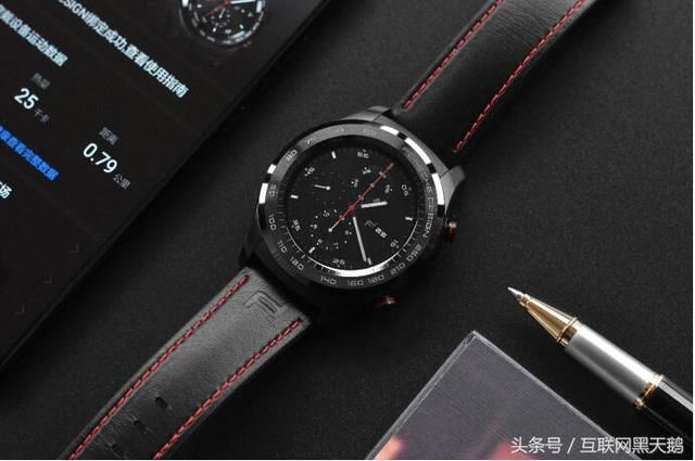 华为保时捷版手机售后比iPhoneX贵!手表印上
