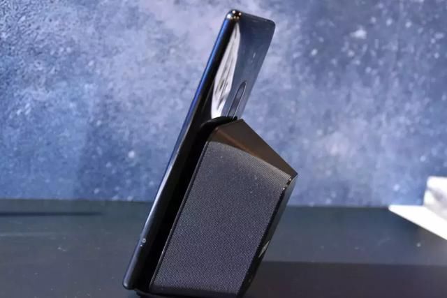 索尼Xperia XZ2 Premium国行发布,4K+双摄,吊