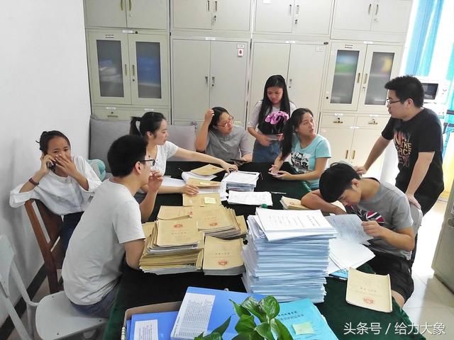 关于学校年度考核评优的零零总总,汇总各地学