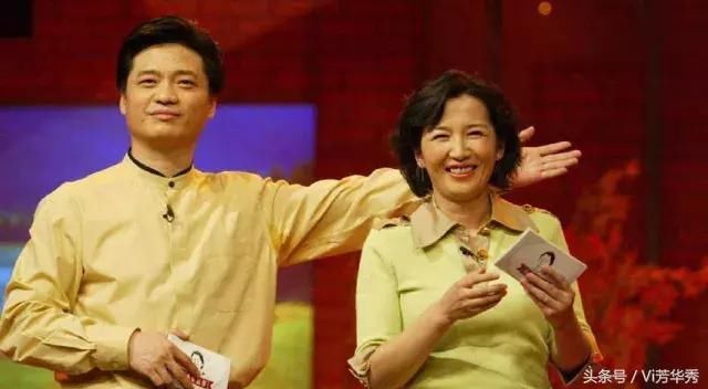 冯小刚发微博《十问》反击小崔,但小崔和网友