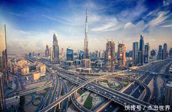 印度人好奇:中国人是不是很穷,没有见过什么钱