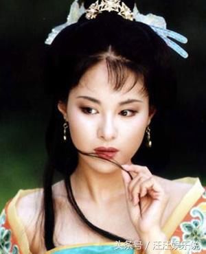 《神医喜来乐》,在剧中饰演"食为天"饭馆的老板娘赛西施,凭借该剧获第