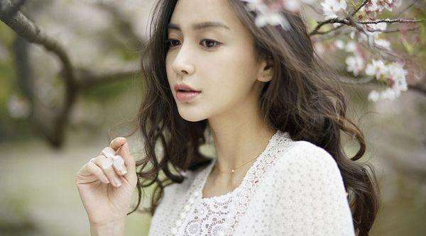 Angelababy香港生子, 为何明星喜欢去境外生孩