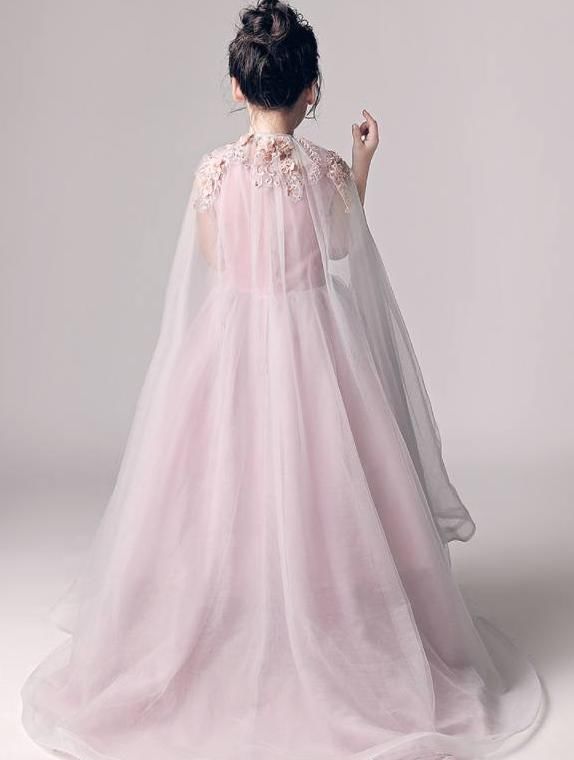 儿童婚纱画_儿童公主裙婚纱