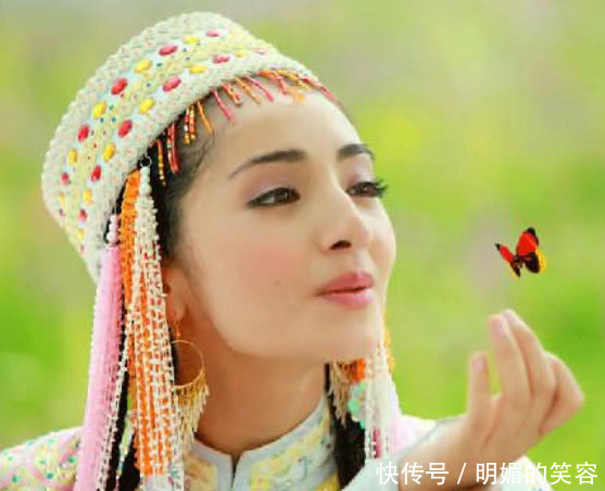 少数民族风情的古装美人,迪丽热巴和赵丽颖都