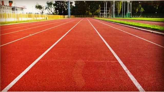 初中女孩来例假坚持上体育课,结果进医院抢救