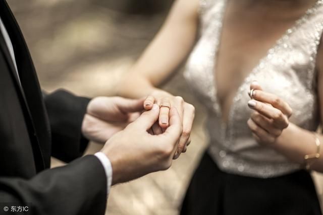 2018年最新婚姻法,离婚时,是否谁先提出,谁就会