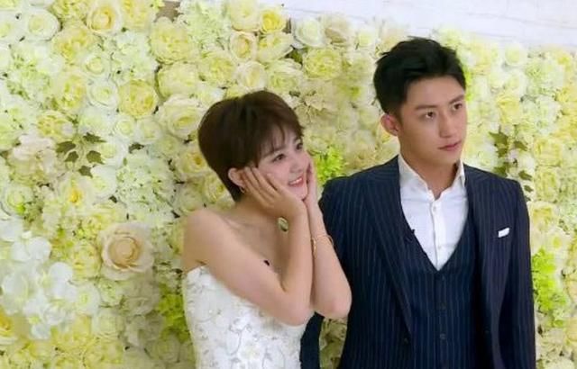 徐璐挺大肚拍婚纱,美到黄景瑜,两人同框拍婚