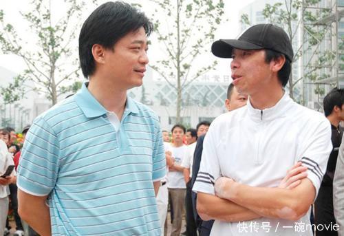 崔永元曝出范伟,范伟微博评论区炸开了锅,网友