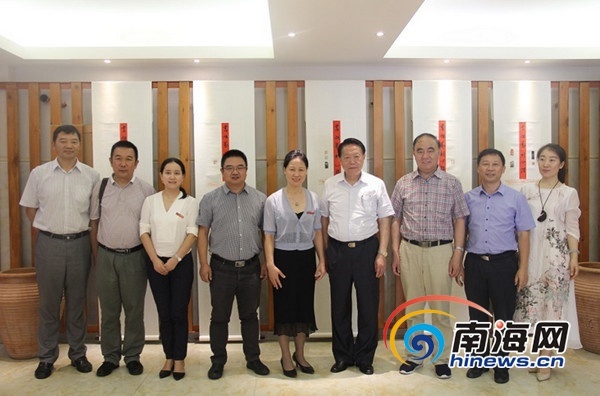 原国家卫生部副部长殷大奎考察三亚学院:健康产业前景广阔 原国家卫生部副部长殷大奎考察三亚学院:健康产业前景广阔