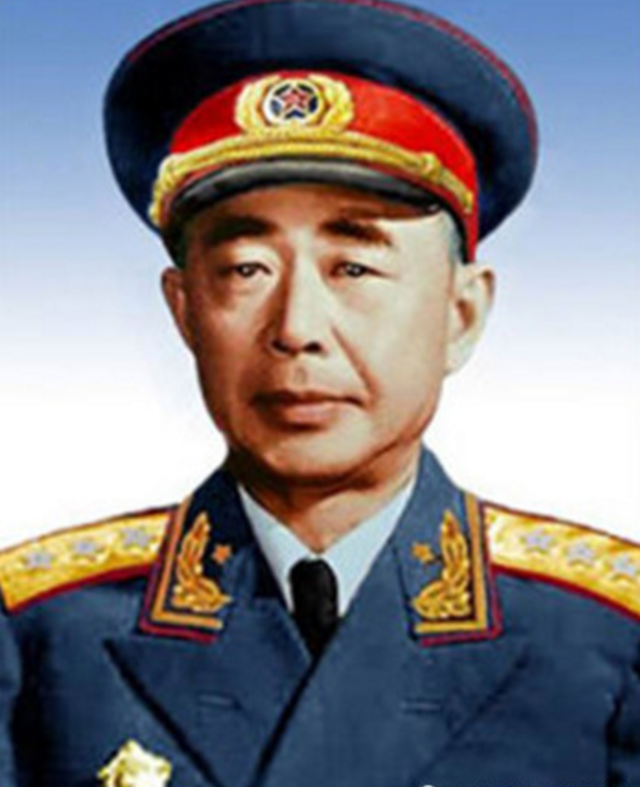 他本是国民党中将,55年授予上将军衔,毛主席专