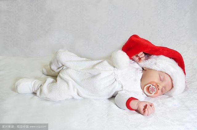 育儿手册(0-1岁)育儿心得 让宝宝健康成长 宝妈