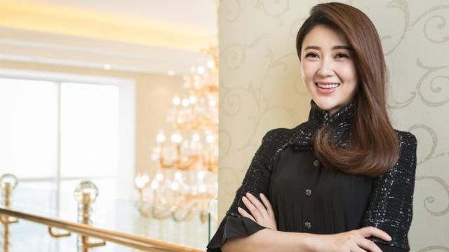 贾跃亭:我不能回国,国内债务由妻子甘薇负责处理