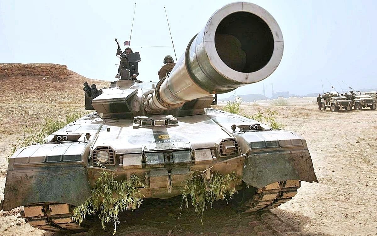 为什么各国都愿意将武器卖给印度?原来都是一些旧武器!