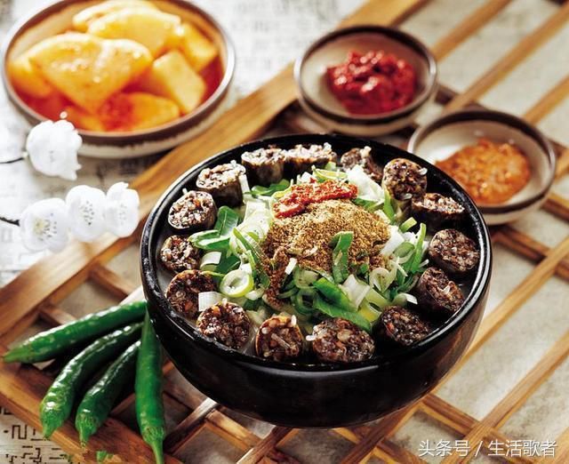 韩国人吐槽中国菜不如韩国菜种类多,连一边的