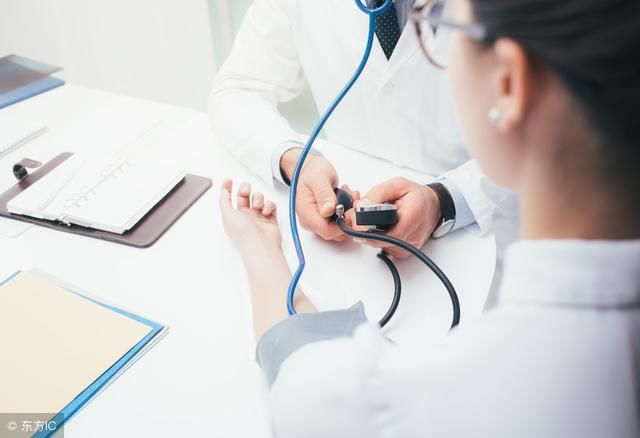 什么时候量的血压最准?该量左手还是右手?这