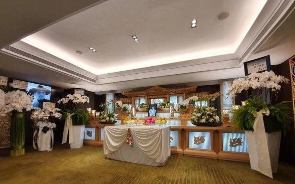 赵忠祥助理微博灵堂曝光 追悼会将于1月20日举行(图6) 赵忠祥助理微博灵堂曝光 追悼会将于1月20日举行(图6)