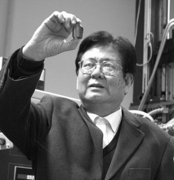 他发明这一个小东西,让美国落后中国十几年