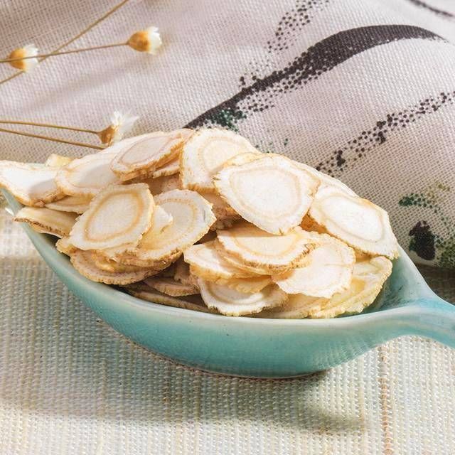 女人经期量少易变老,每天喝一杯,排出污血显年