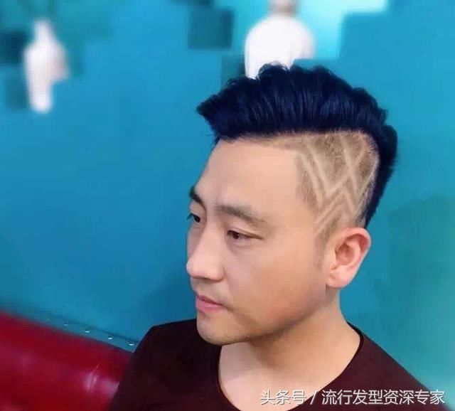 2018年男士学生流行的'刻痕头不连接青皮剃鬓