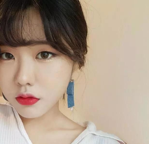 单眼皮、内双眼皮、肿眼泡怎么画眼影?