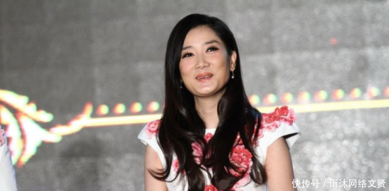 凤凰传奇玲花丈夫曝光,怪不得当年看不上曾毅