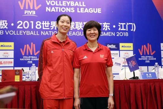 江门站发布会郎平逗乐全场 解释袁心玥为何不