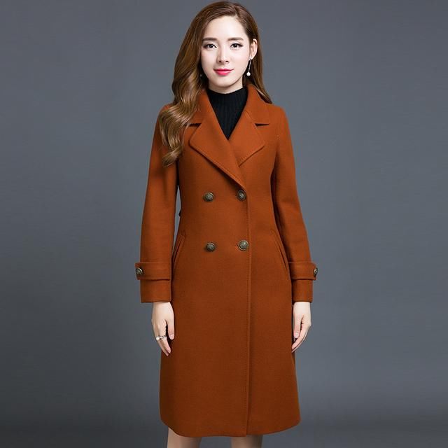 现在的女人很会打扮,四十几岁穿这样的针织衫