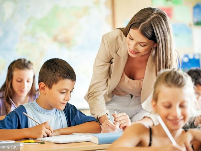 推动修改《教师法》?没错!教师对标公务员工资