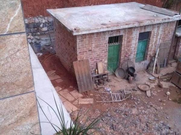 湖南妹60w为父母盖房养老 用力过猛建成超丑