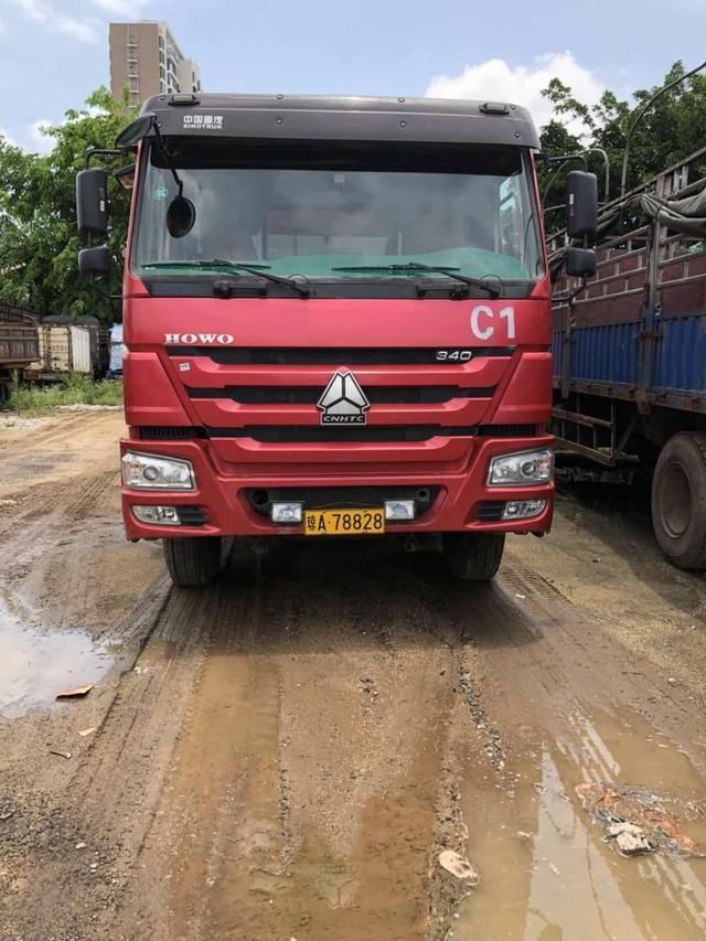 海口公安交警持续加大货车打击力度 一天查处