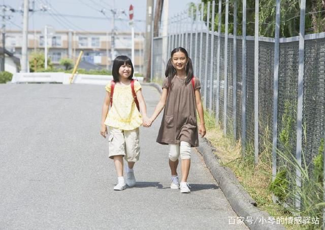 闺蜜结婚我上2000礼金,6年后我结婚她却没来