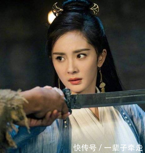 扶摇情敌出现,长孙无极为其抛弃扶摇,而扶摇