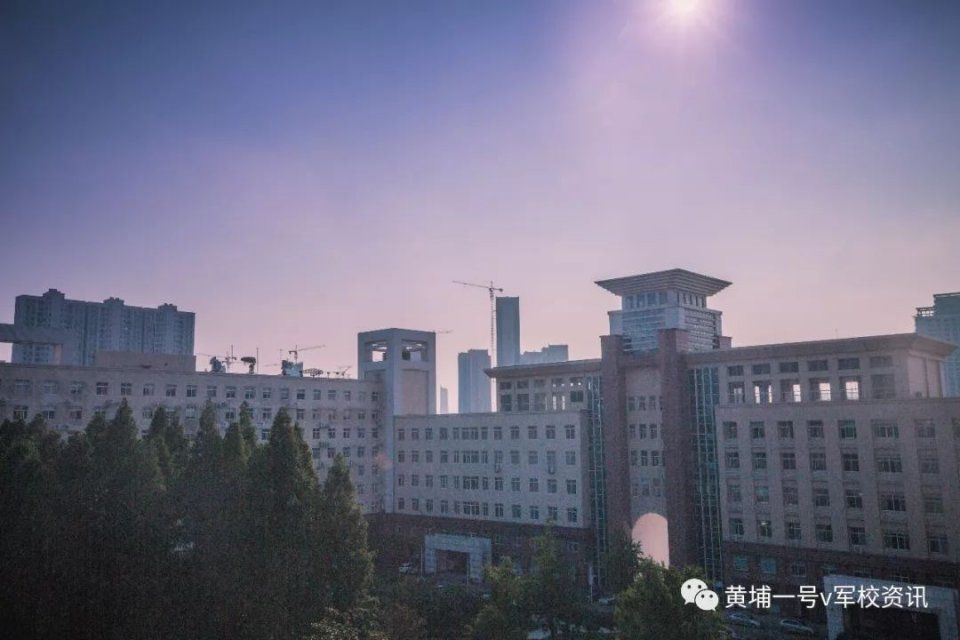 2018军校招生简章第一站:海军工程大学