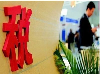 企业变一般纳税人后附加税是否需要变月报,你