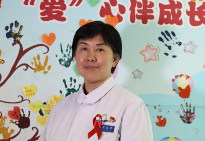 红丝带天使王克荣 让艾滋病没有歧视 红丝带天使王克荣 让艾滋病没有歧视