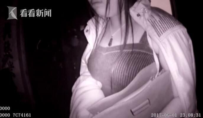 民警决定以案发地为中心,对附近村子展开详细的摸排。为了避免打草惊蛇,民警换上便装进村入户,逐一排查可疑人员。随着走访的深入,民警在一户村民家中发现了一个异常情况。
