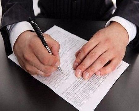 劳动法规定:压工资、不买社保、不签合同、没