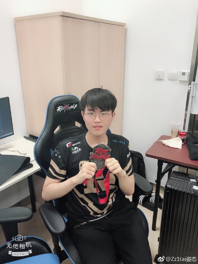 RNG助LPL夺冠 姿态却怀疑自己配不上RNG 网
