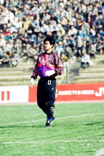 大连足球史上今天:1995年马林扳平小王涛反超