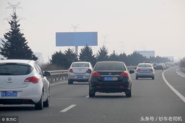 开车要领:新手自动挡上路开车技巧!