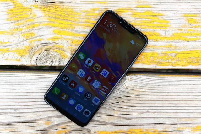 华为nova 3首销为何人气如此之高以下几点告诉