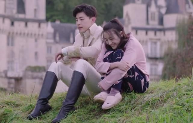 热巴新剧收视率破1,力压老板杨幂和90后四小花