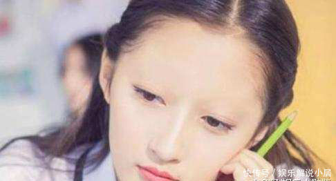 女明星没了眉毛,怪异:关晓彤好丑,杨幂好吓人,赵