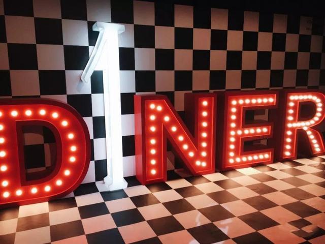 张智霖买过的壕车,比袁咏仪爱马仕还多,腕表却