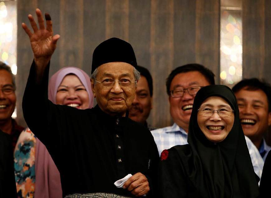 中国投资340亿后,马来西亚态度反转,英国:搬起