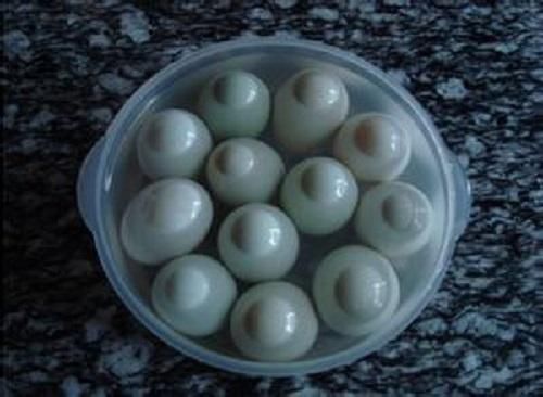 经常吃的皮蛋和咸鸭蛋有哪些功效呢?您知道吗