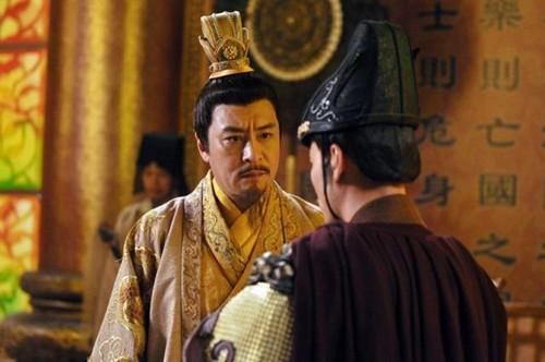 皇帝正在唱戏,这人甩手就是一耳光 皇帝居然大喜:必须重赏