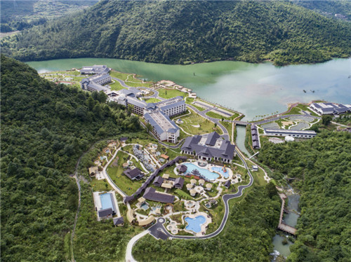 铁人齐聚蓝山源 决战广东第一峰(图8) 铁人齐聚蓝山源 决战广东第一峰(图8)