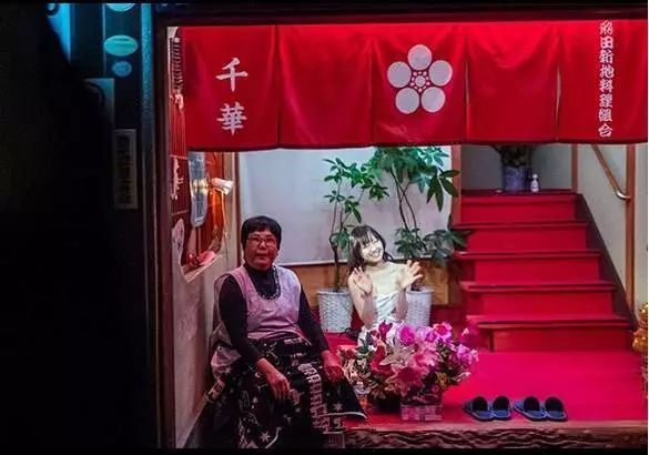 如果客人和妈妈桑询问没问题，接着选择项目，然后就可以为爱鼓掌了。